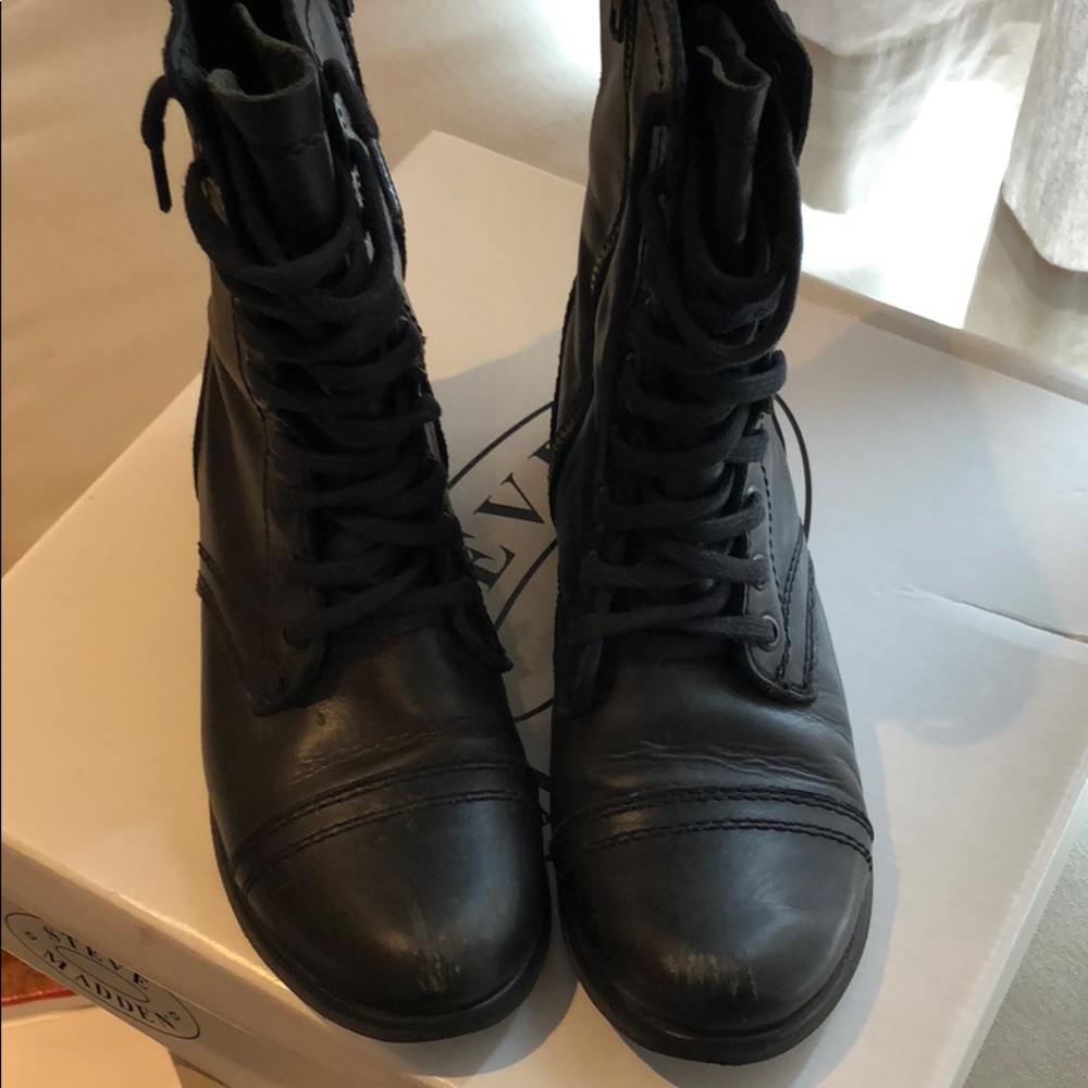Steve Madden black leather boots - Picture 2 of 2
